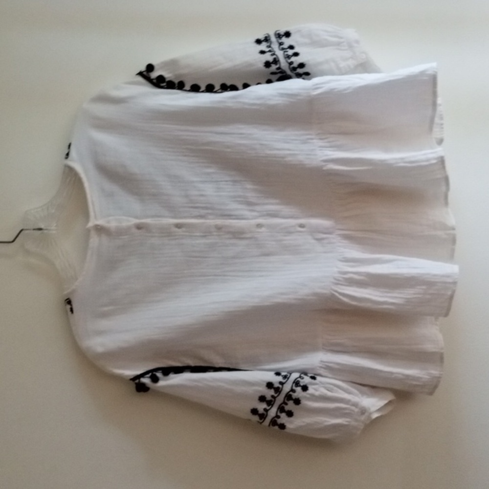 Zara Embroidered Top - Picture 2 of 6